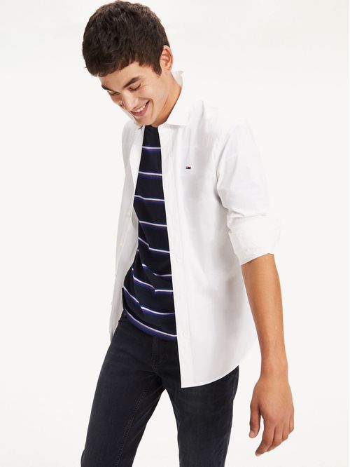 Camisa de algodón elástico y corte slim TH