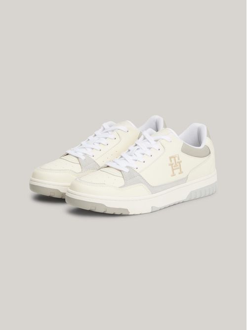 Zapatillas de baloncesto con suela dentada