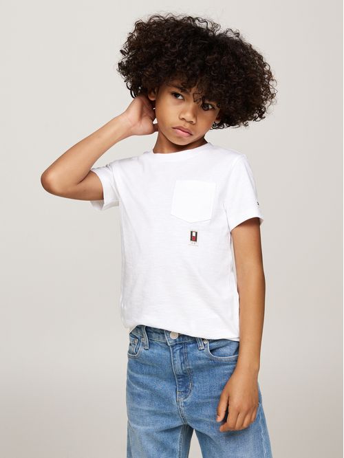 VERTICAL FLAG POCKET REG TEE S