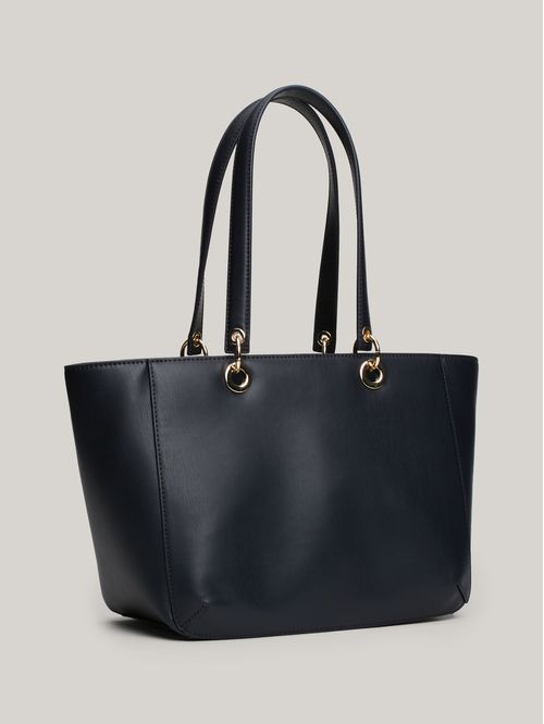 TH CHIC TOTE CORP
