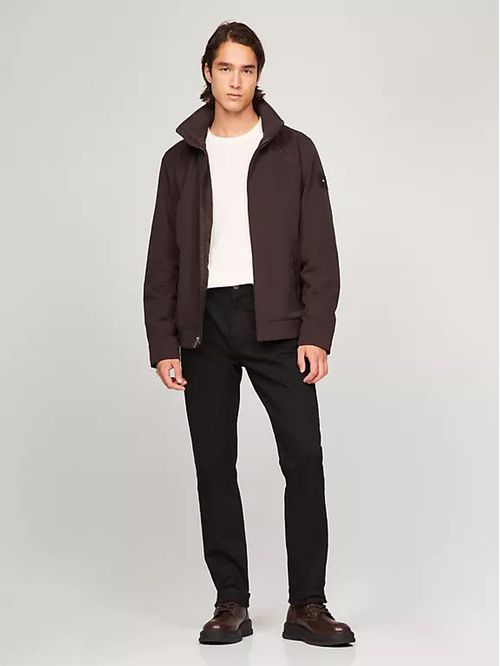 Chaqueta con cuello alto TH