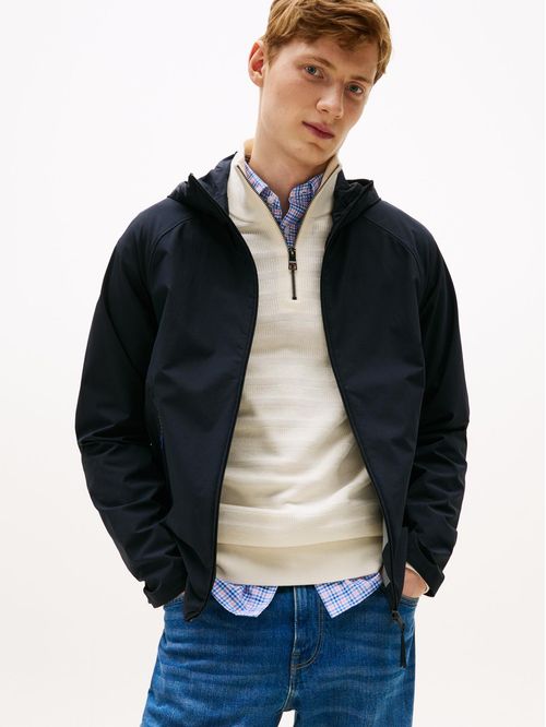 Chaqueta tech con capucha